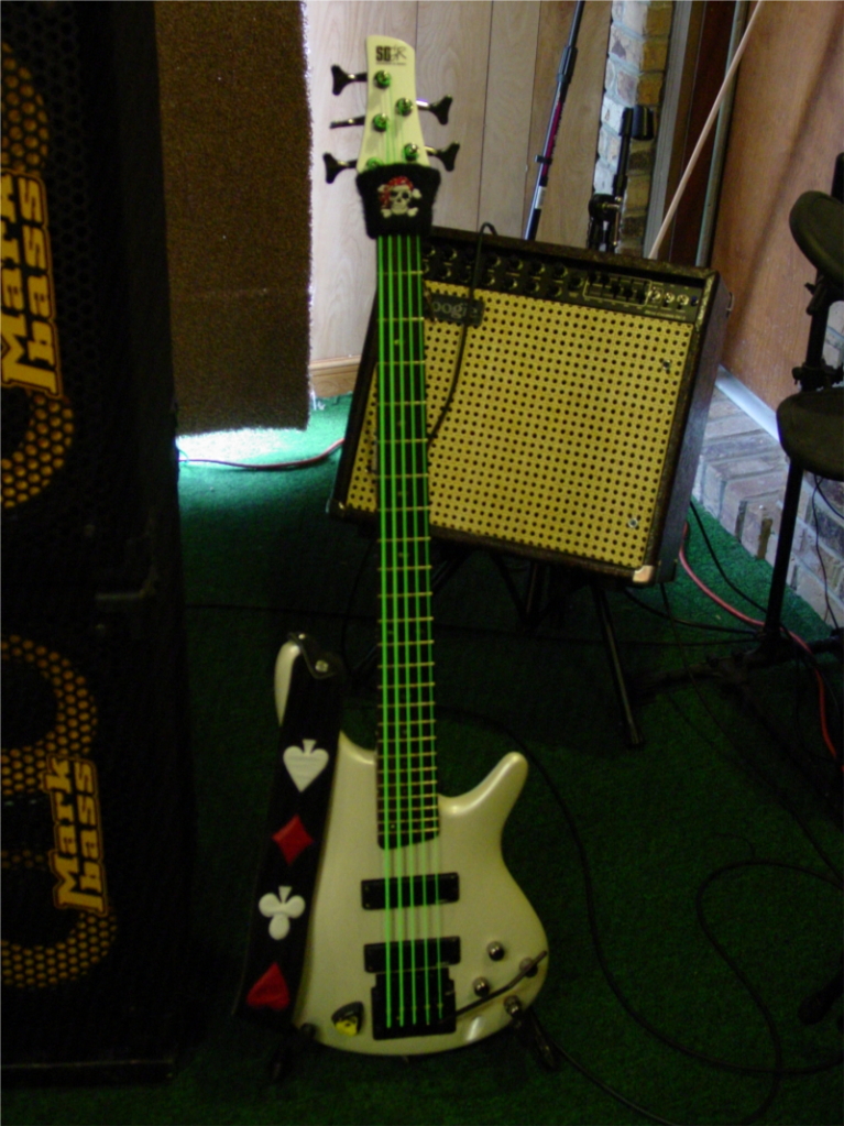 Ibanez_small.jpg