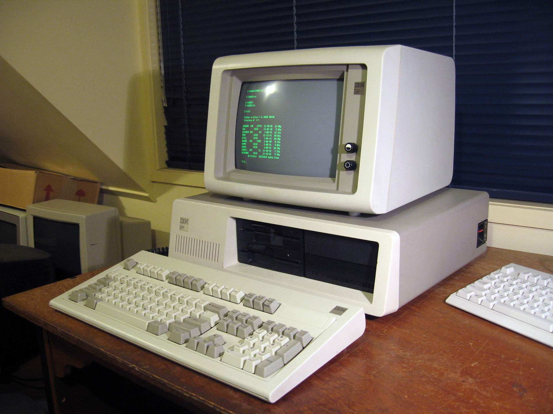 ibm-xt-1920x.jpg