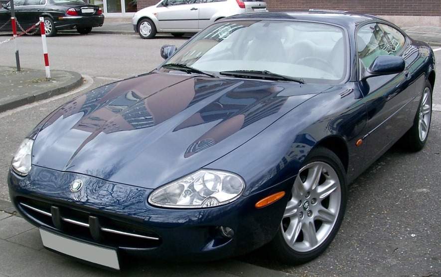Jag_XK8-2eb.jpg