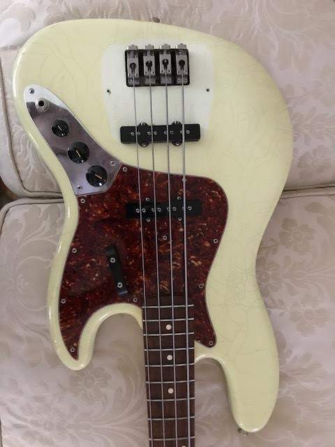 Jazz CS with 2TEK bridge.jpg