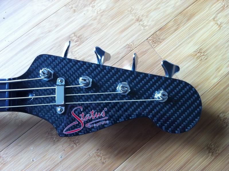 Jazz-Headstock.jpg