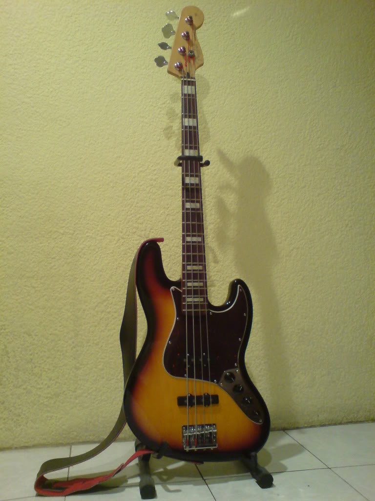 jazzbass.jpg