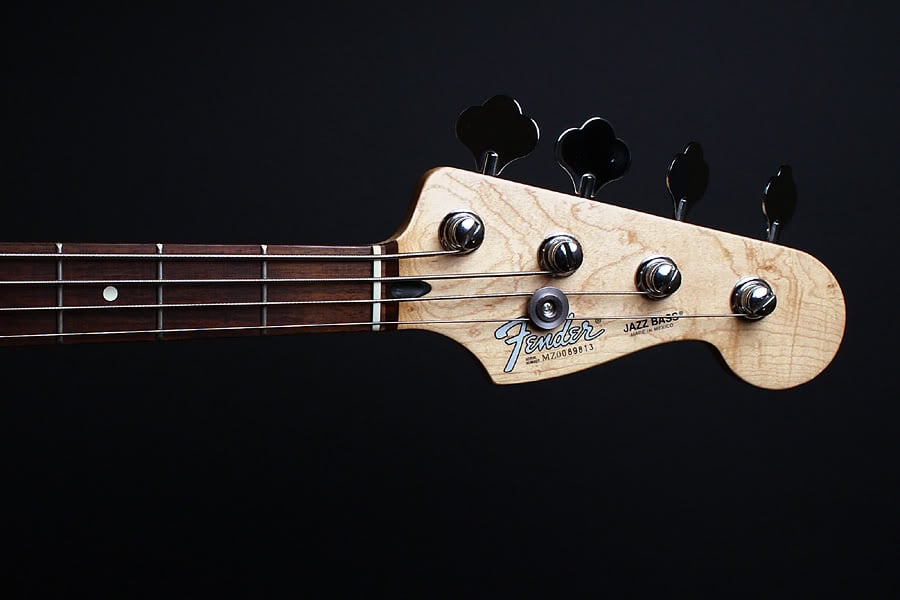 jazzbass2.jpg