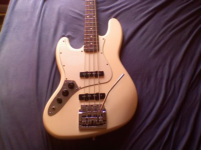 jazzbass4.jpg