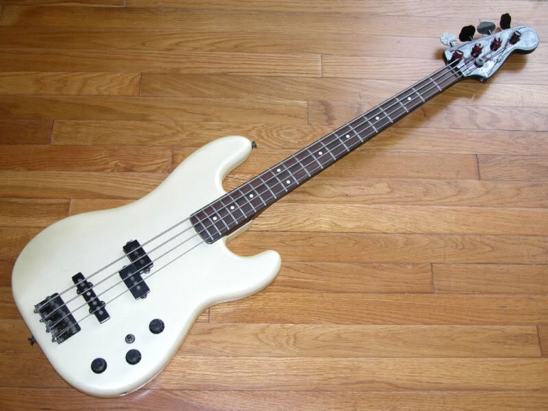 JazzBassSpecial.jpg
