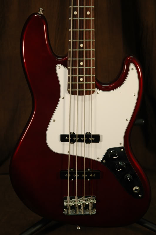 jazzbassstdwinered001.jpg