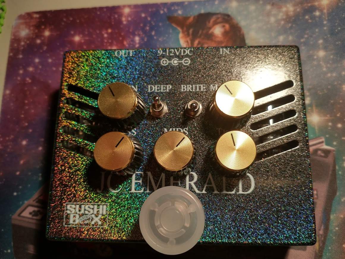 JC Emerald with Marshall Gold Top knobs.jpg