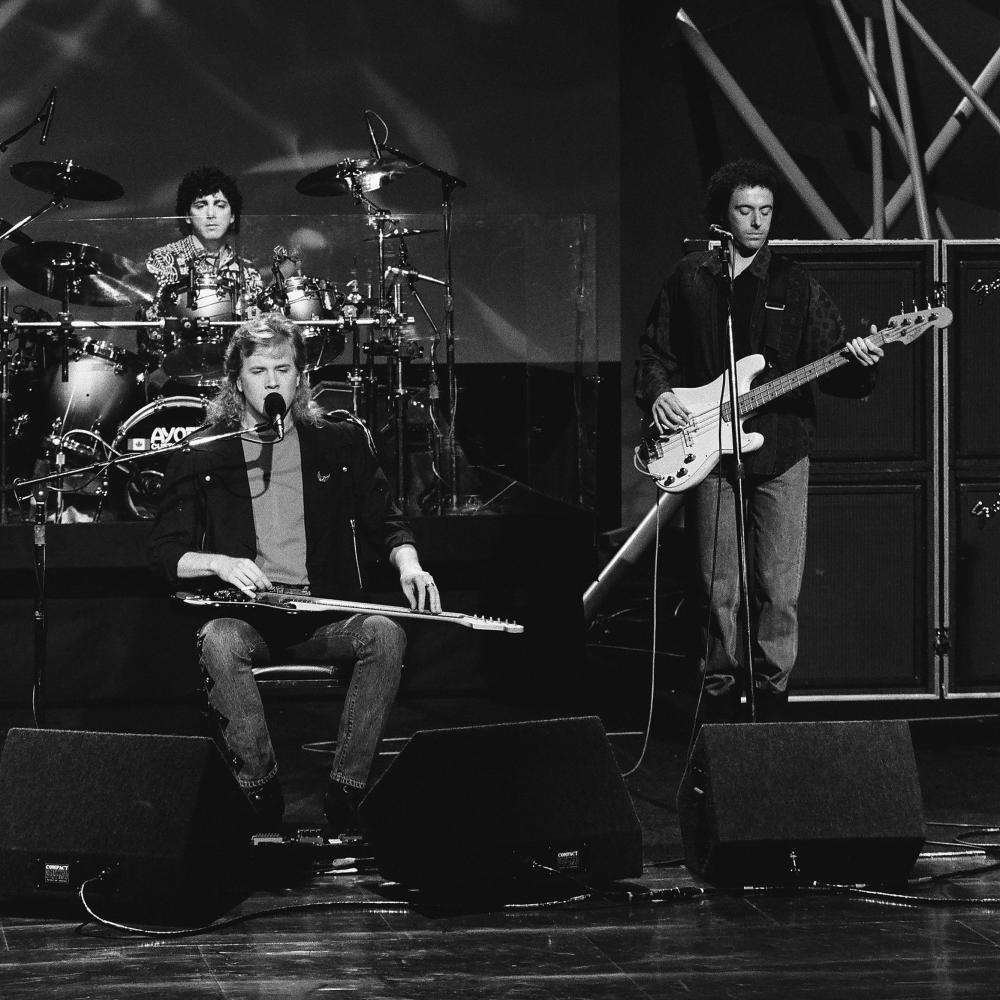 jeffhealey-2_v1000.jpg