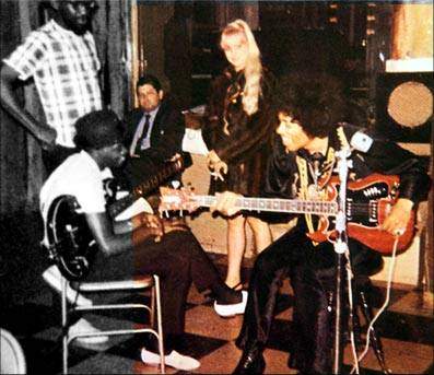 Jimi H8 2.jpg
