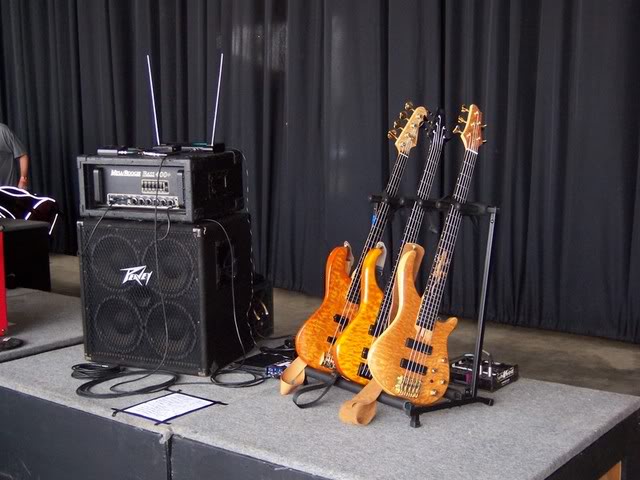 JITH05bassrig.jpg