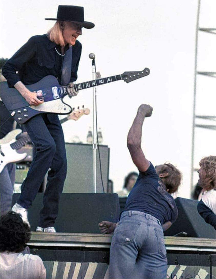 Johnny Winter.jpg