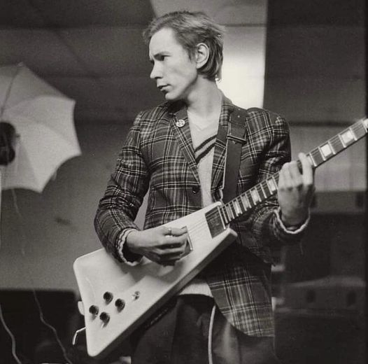 JohnnyRottenTravisBeanWedge.jpg