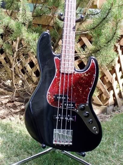 jpbass2.jpg