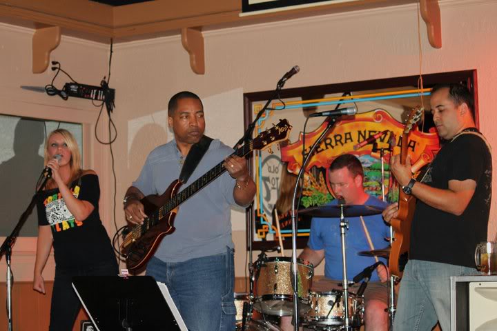 KickAssBarJune82011-b.jpg