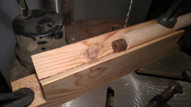 Knobs4-tapping.jpg