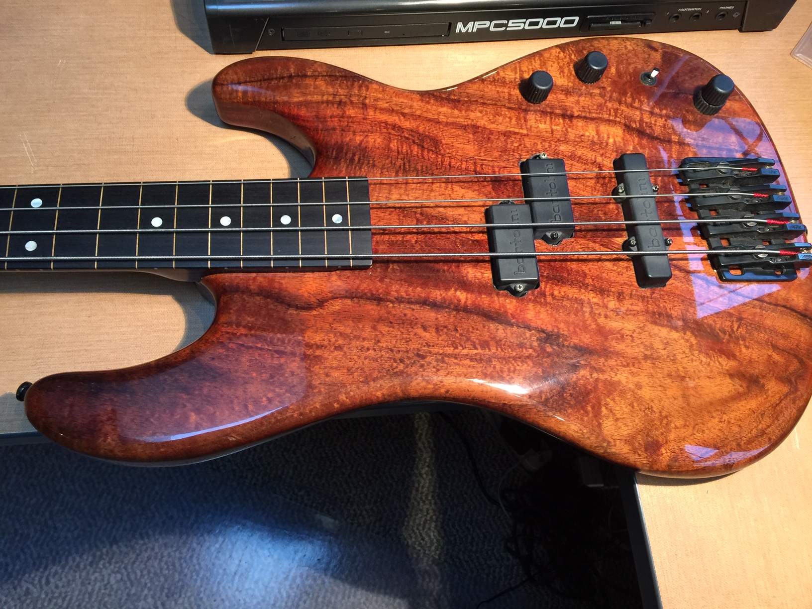Koa Bass.JPG