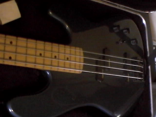 kramerbass2.jpg