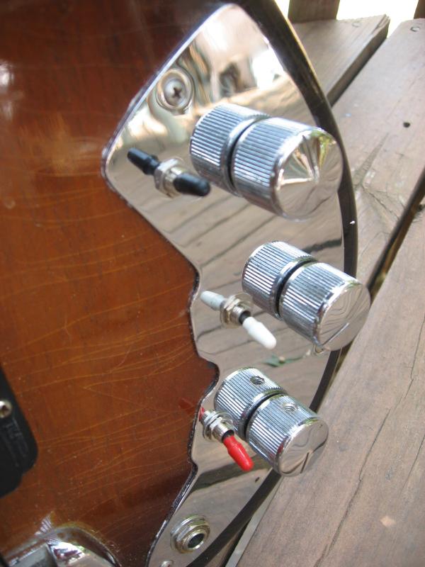L2000FLcontrols.jpg