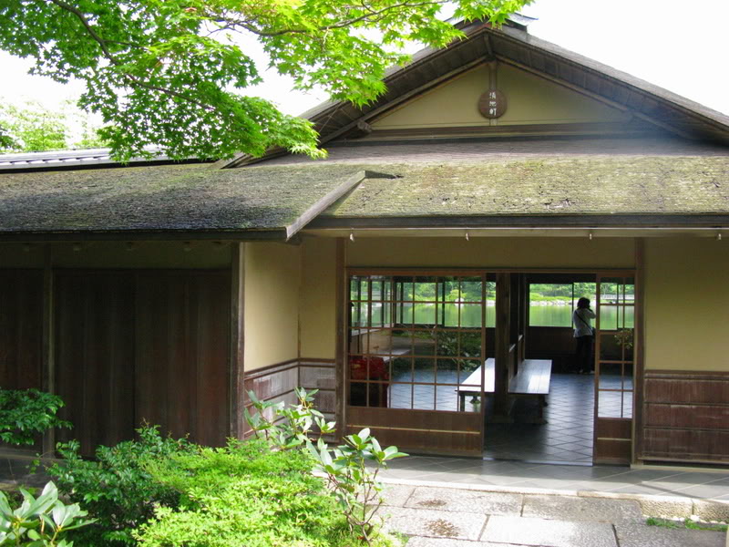 LakeHouse.jpg