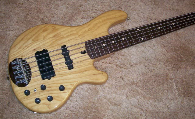 lakey1.jpg