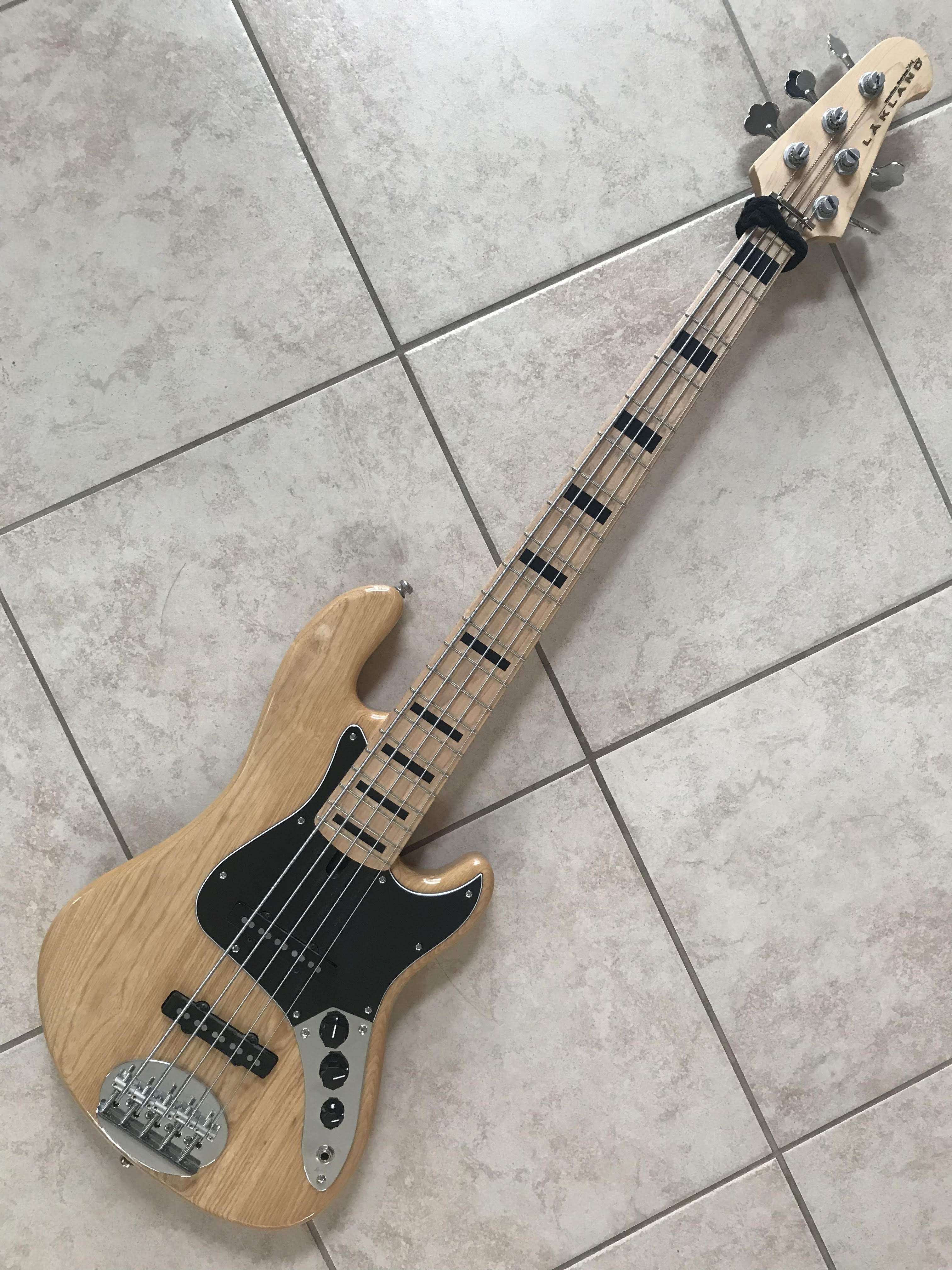 lakland.jpg