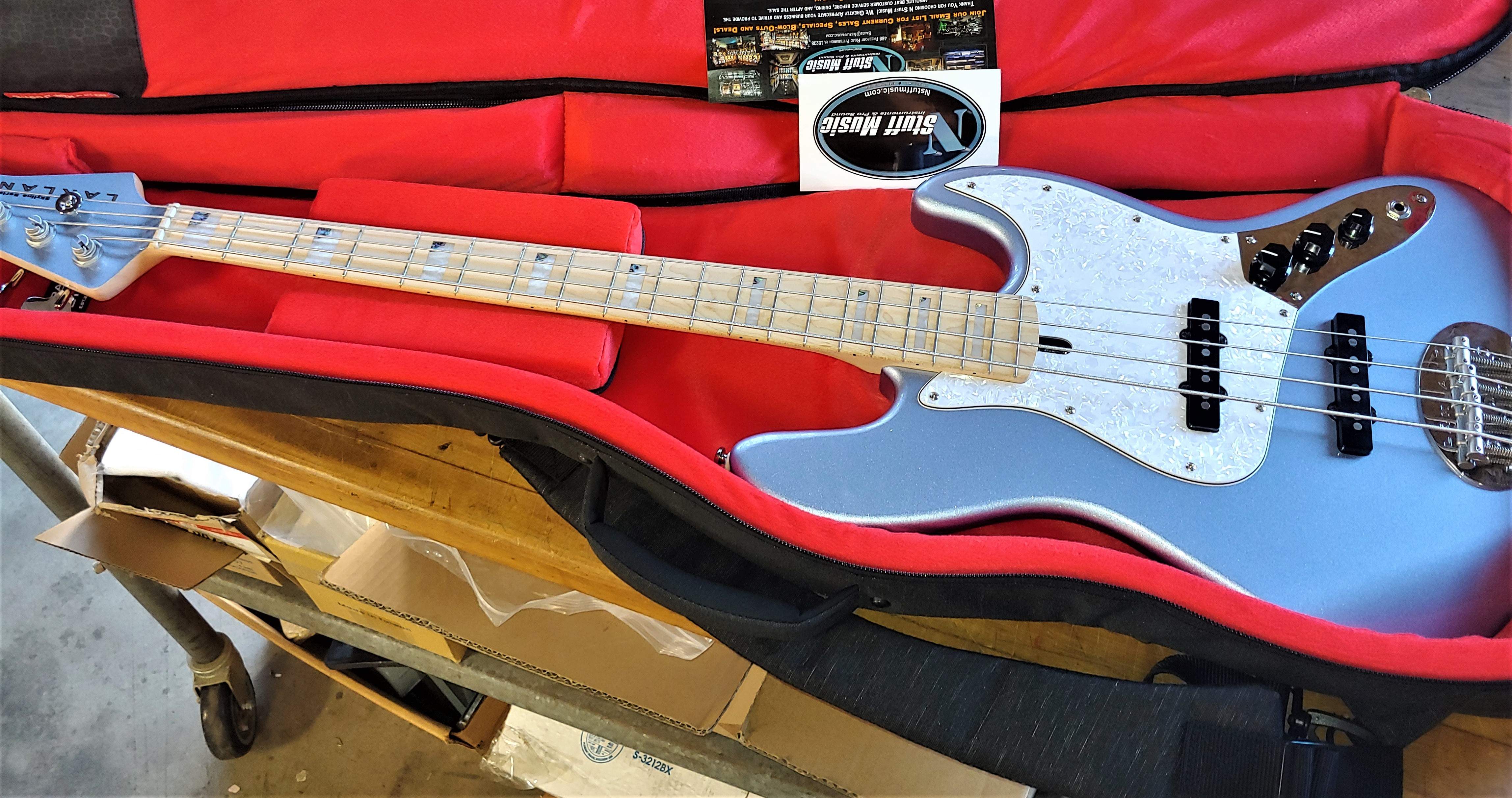lakland.jpg