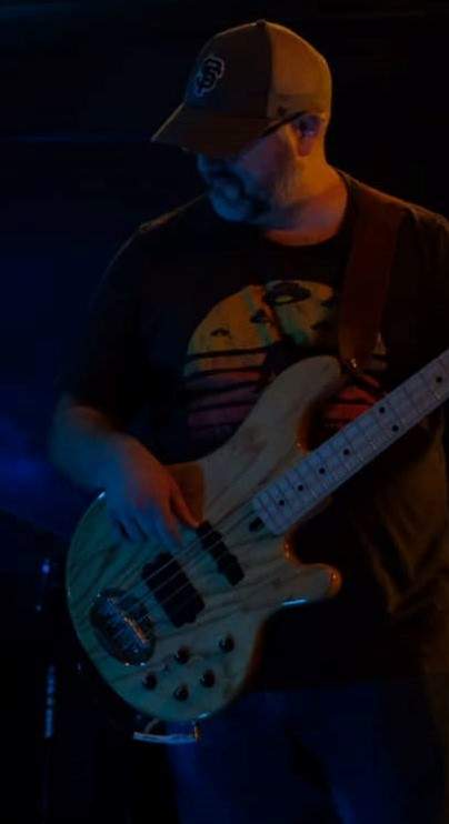 Lakland.jpg