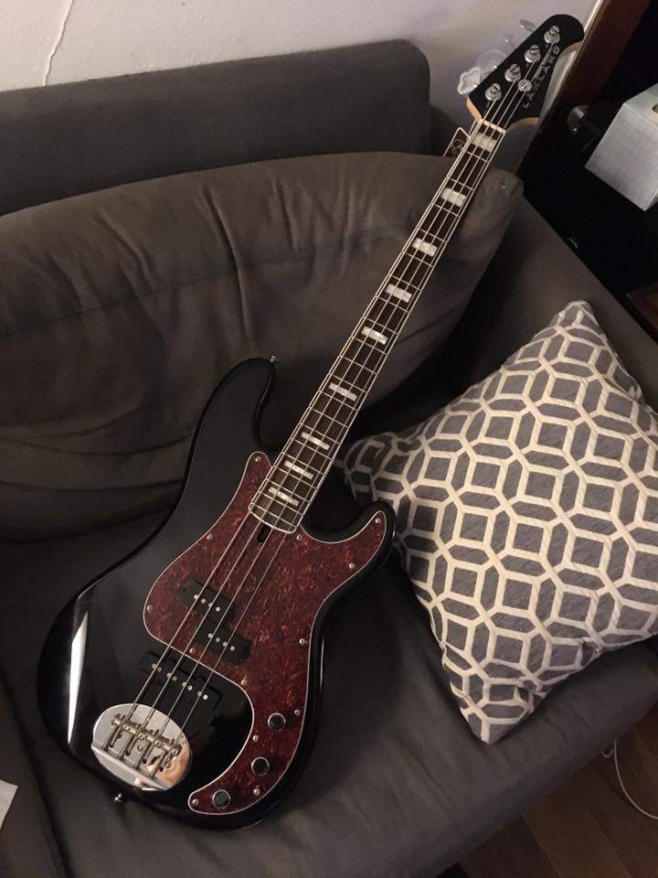 Lakland M B.jpg