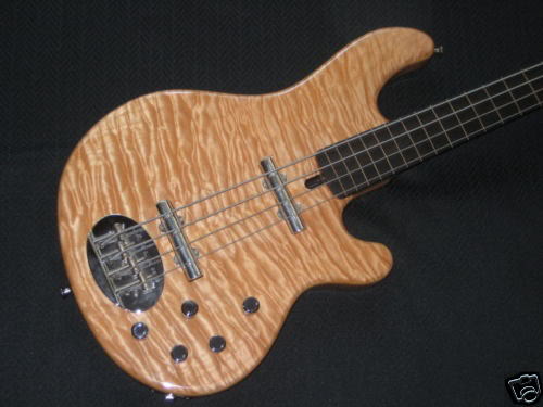 Lakland-Scheff-Fretless.jpg