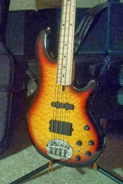 Lakland1.JPG