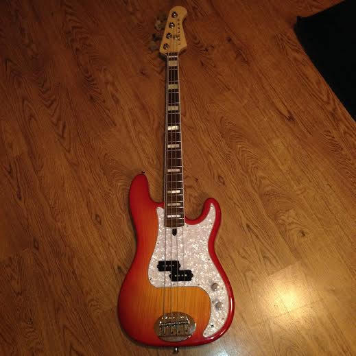 Lakland44.jpg