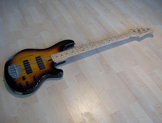 Lakland4401a.jpg