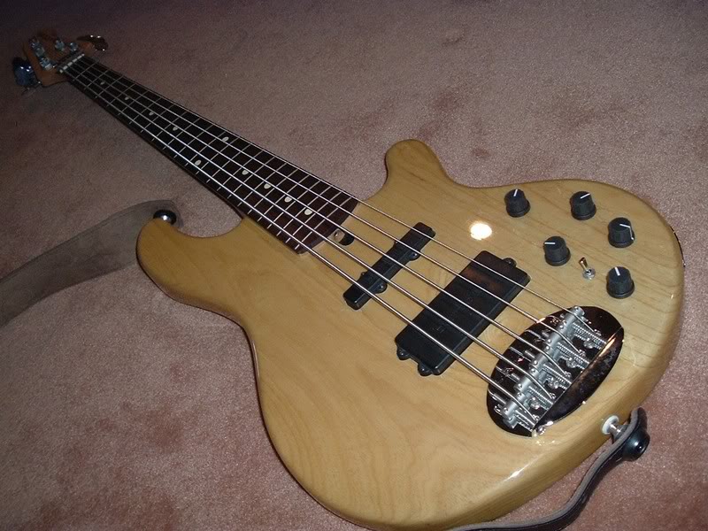 lakland55-02.jpg