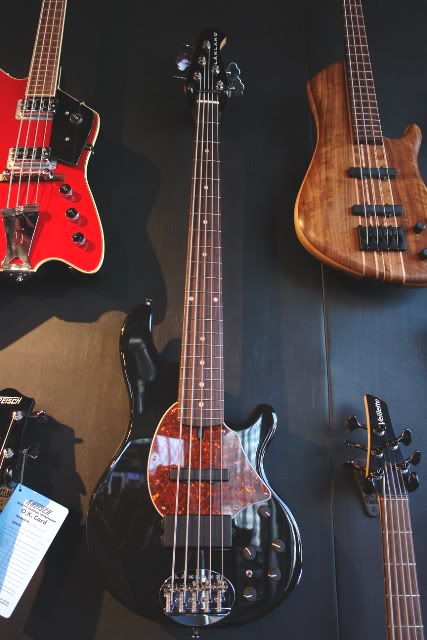 Lakland55-94Blackfront.jpg