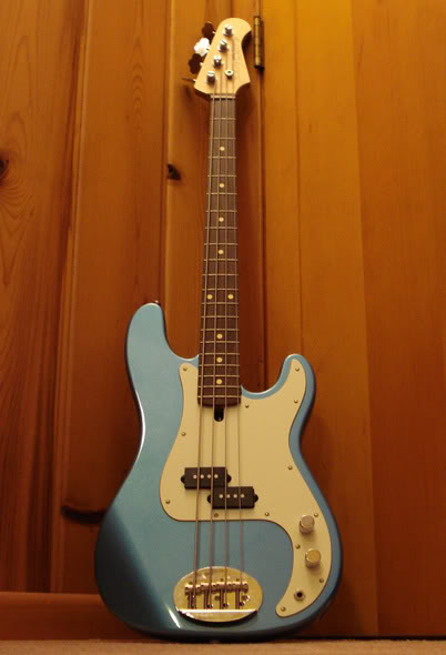 lakland_bg_blue_2.jpg