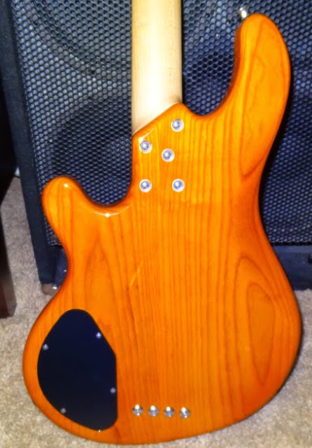 Laklandback-1.jpg