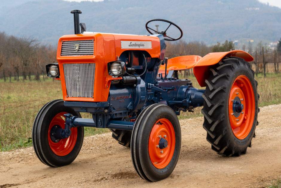 Lamborghini Tractor.jpg