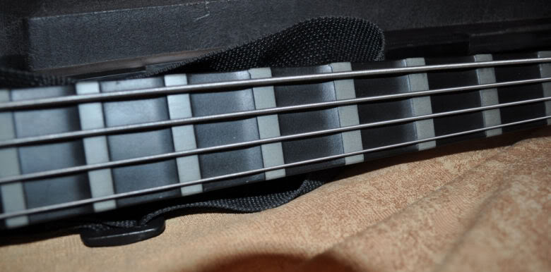 lanepoorminimaelectric4stringbas-1.jpg