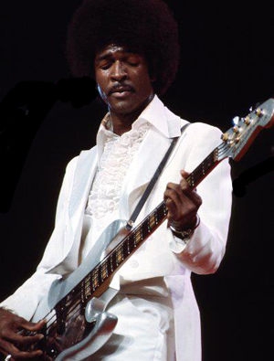 larry_graham_300px.jpg