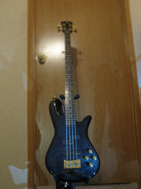 LEGEND_4_01.jpg