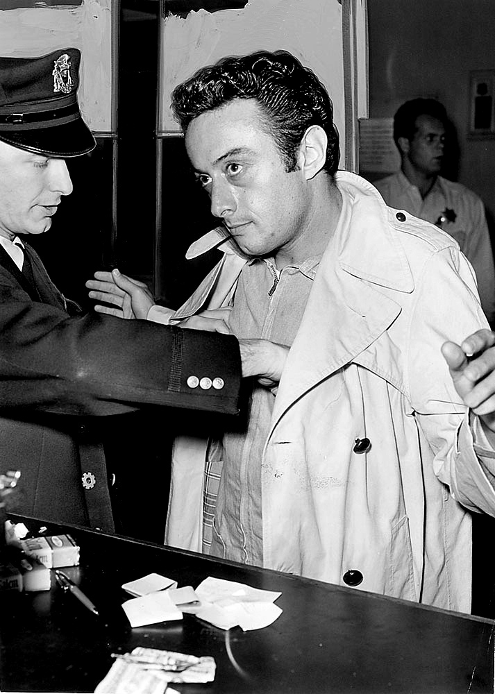 Lenny_Bruce_arrest.jpg