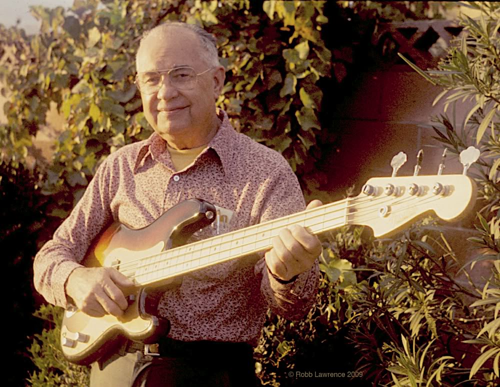 LeoFender58Preca9RobbLawrence2009.jpg