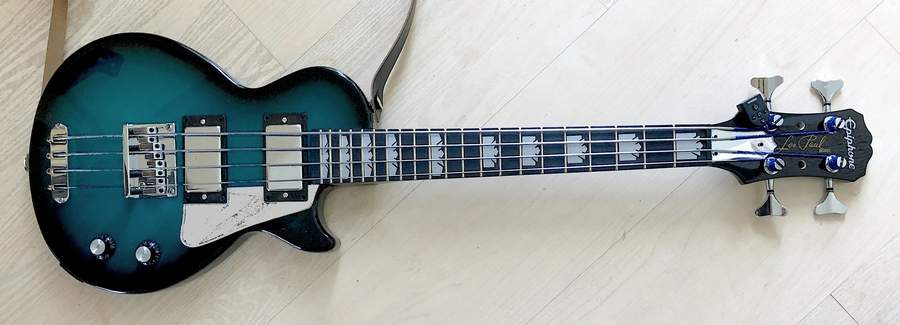 Les Paul Teal 900.jpg