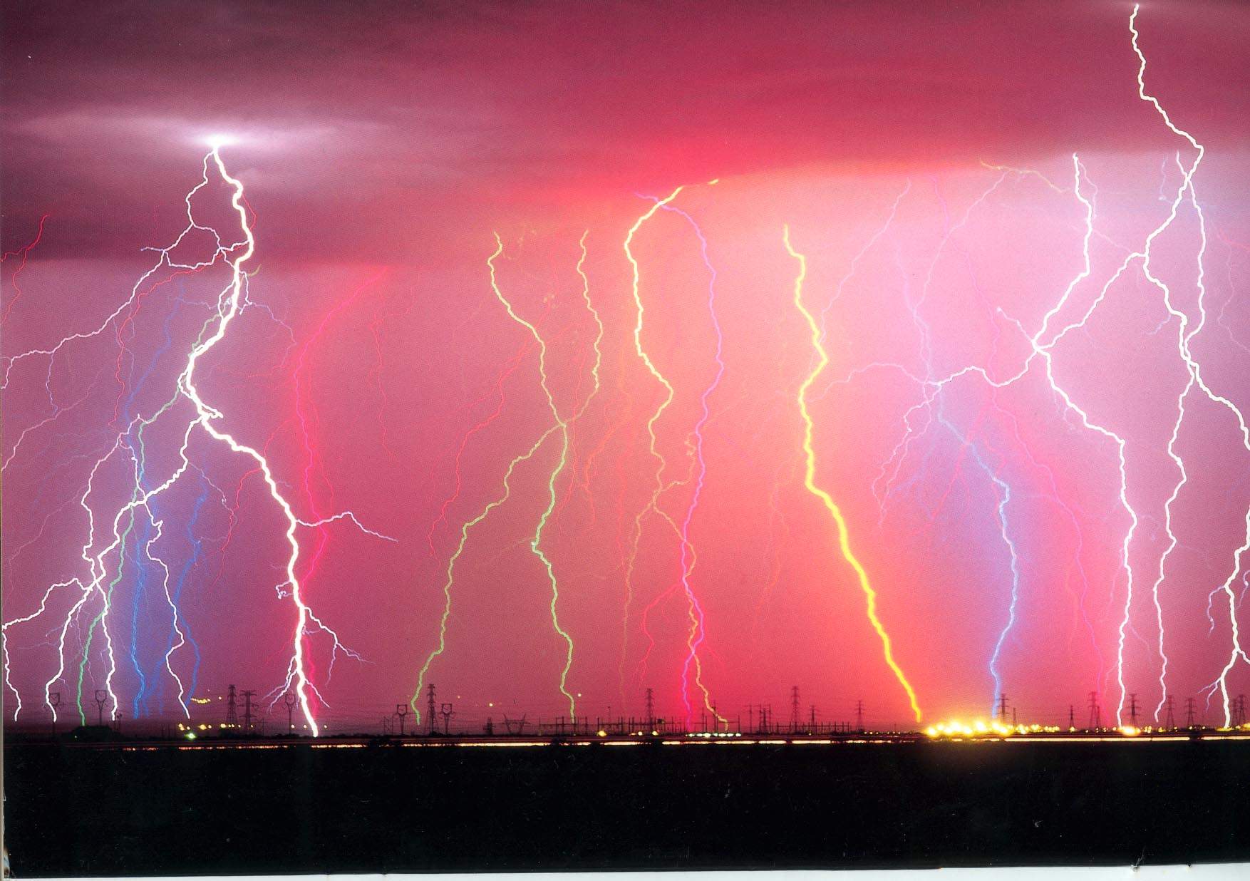 lightning2a.jpg