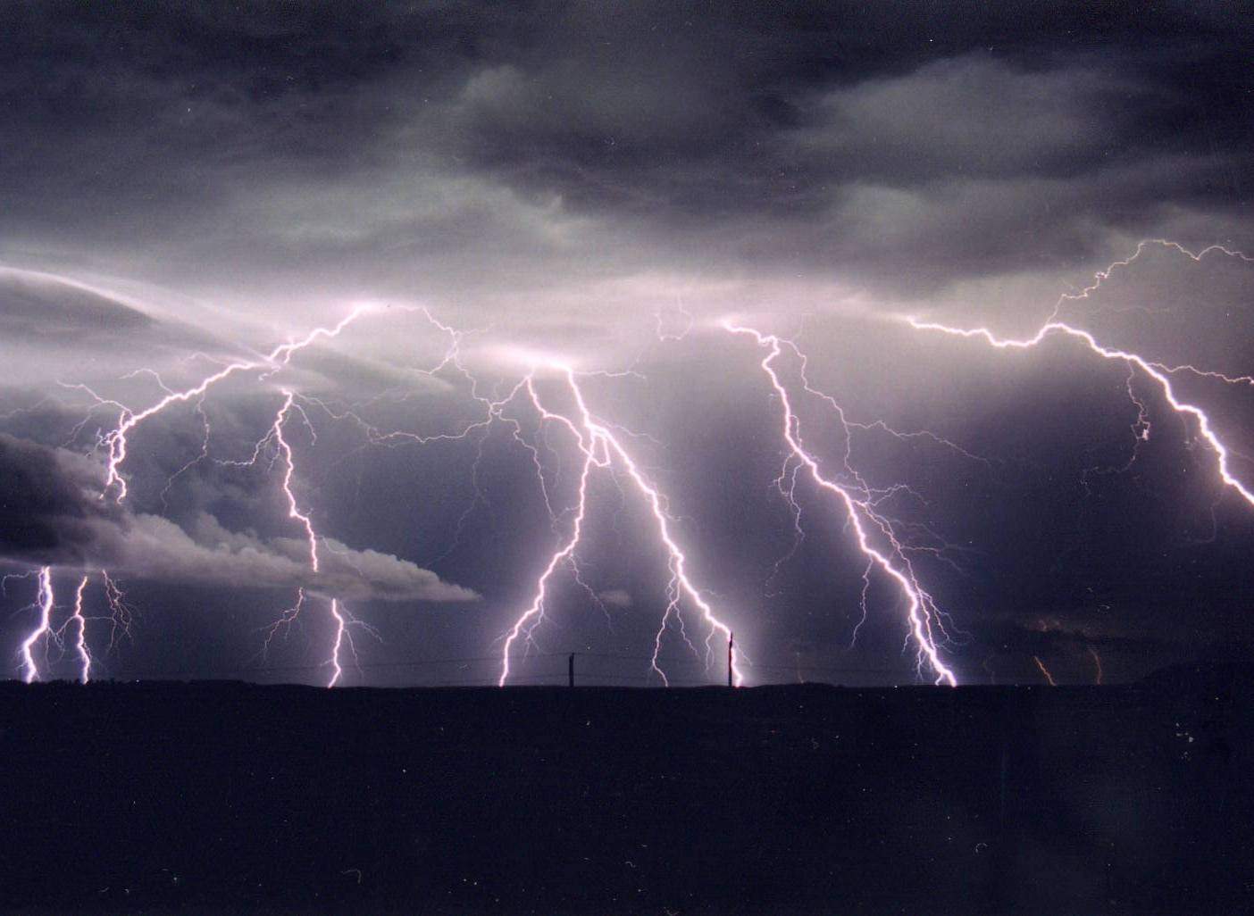 Lightning_Storm_by_Nightwalker50.jpg