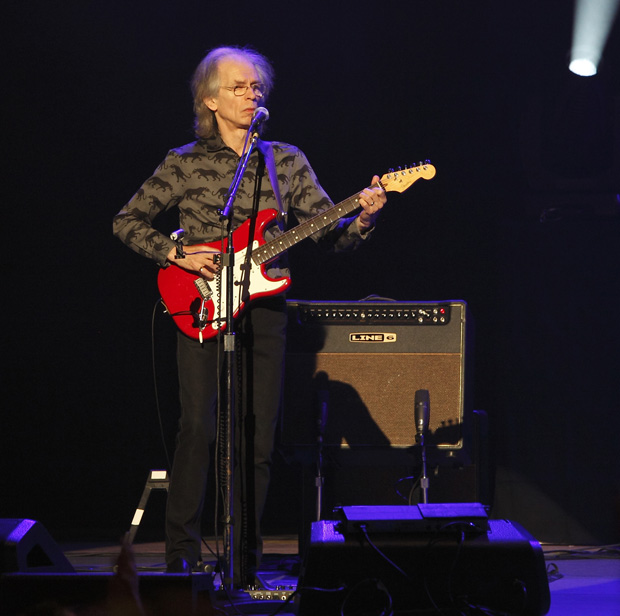 LINE6_DT50_SteveHowe_11.jpg