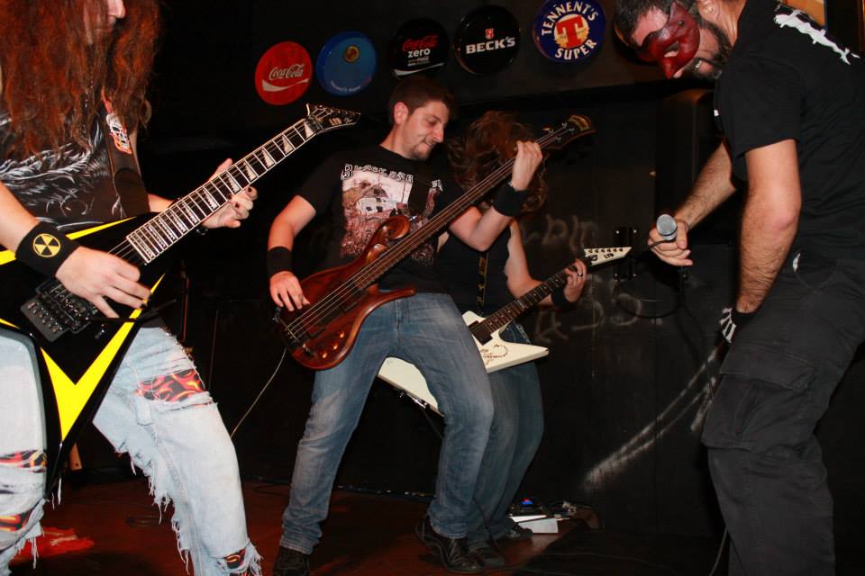 live_zps77c41c13.jpg