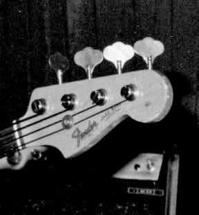 logoOnMy65JazzHeadstock.jpg