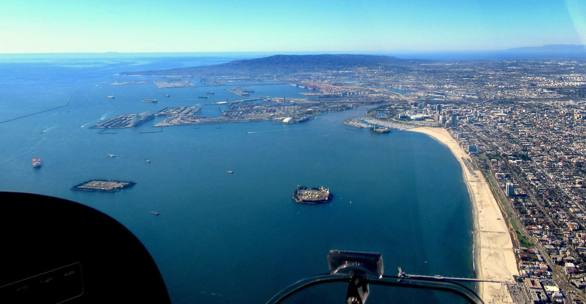 Long Beach Looking west.jpg