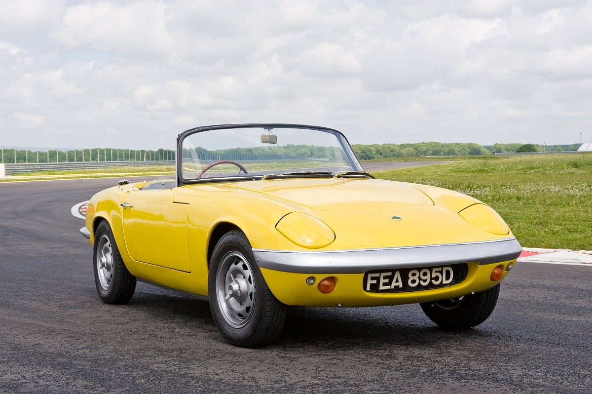 lotus-elan-10.jpg